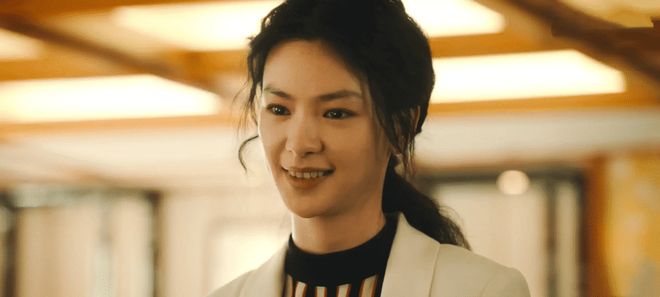 飞翼官宣:中锋李月汝接受资质报价 新赛季重返球队征战WNBA