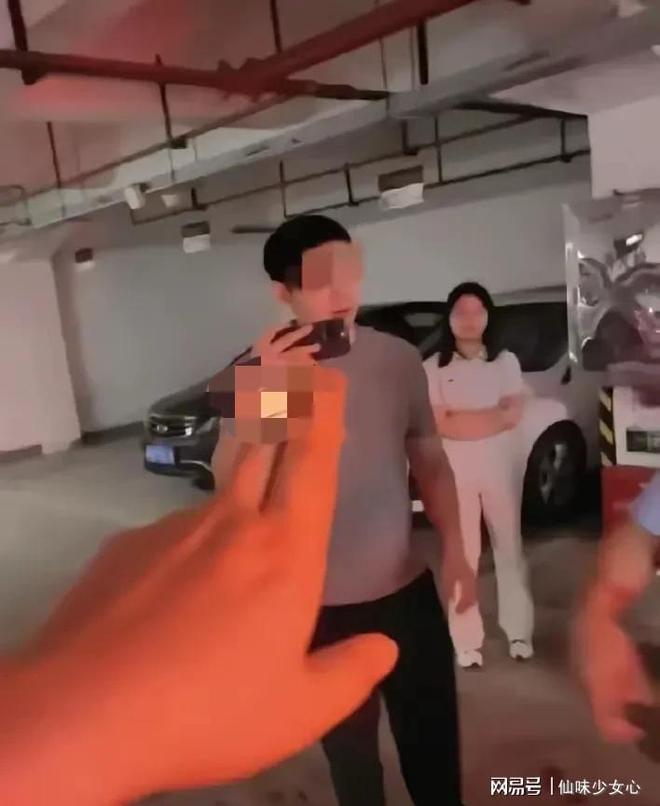 郭富城娇妻路人照被疯传!网友:方媛原来长这样,照妖镜都没这真