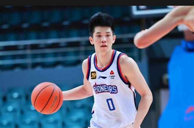 2米03！2米11！男篮16岁前锋模版小瓦格纳，未来或有望冲击NBA