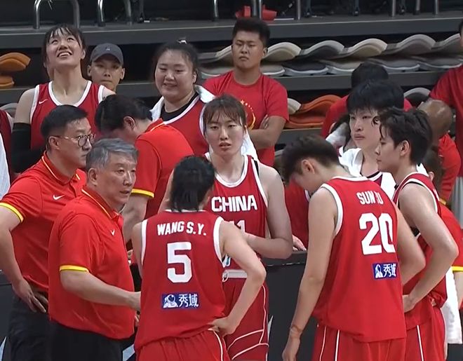 亚亚图雷出任斯洛伐克豪门主帅